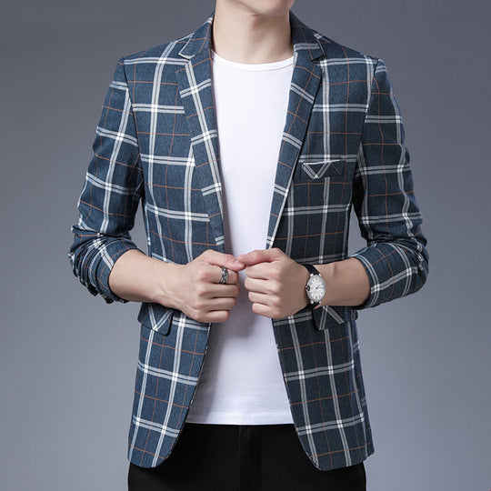ENE Trends sleek, stylish men's blazer is perfect for a more casual look. The cotton-blended fabric is comfortable and breathable, and the straight hem 