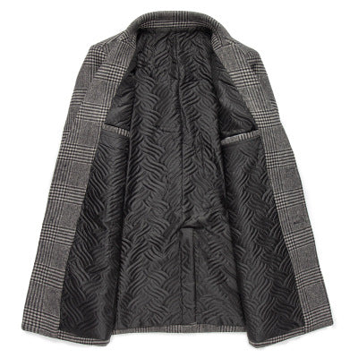 Urban Chic Elevated: ENETRENDS Trench Coat Plaid Elegance in Sustainable Wool