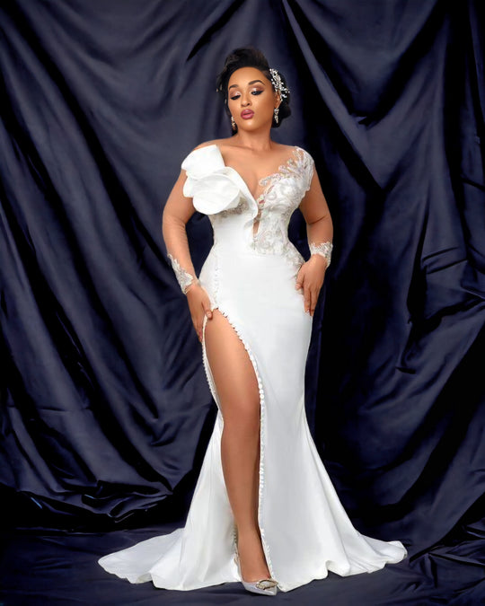 Elegance Enthroned: Plus Size Satin Mermaid Bridal Gown with Lace Appliqué and Detachable Train
